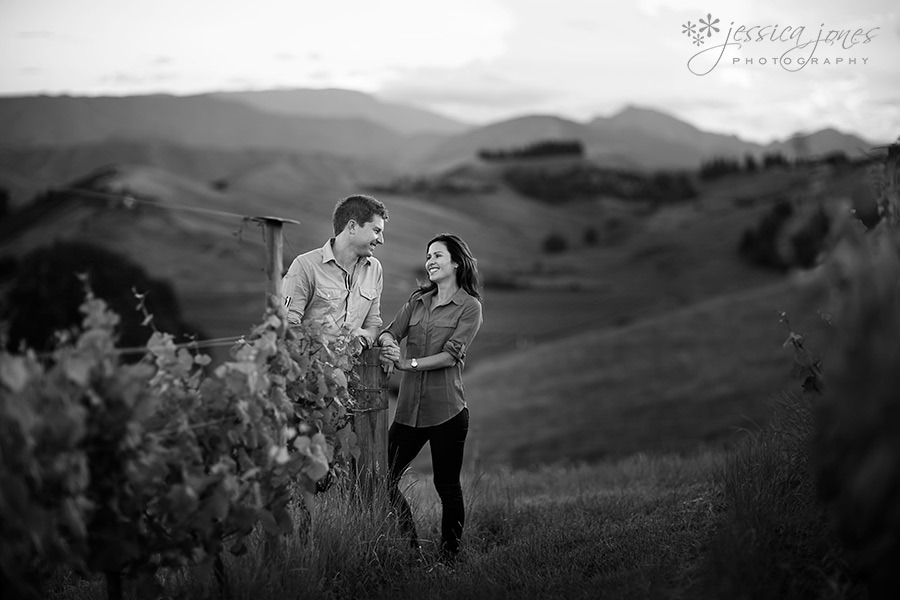 Jane_Matt_Engagement_Vineyeard_10